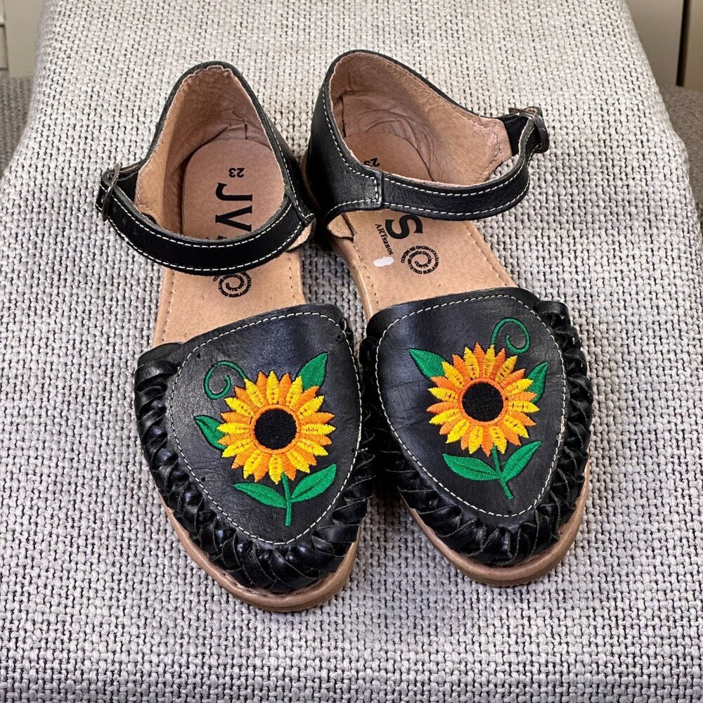 JVS Artisanal Women's Sunflower Black Leather Mexican‎ Made Huarache Size 6.5 US